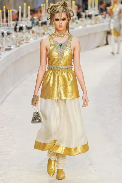 Look 72